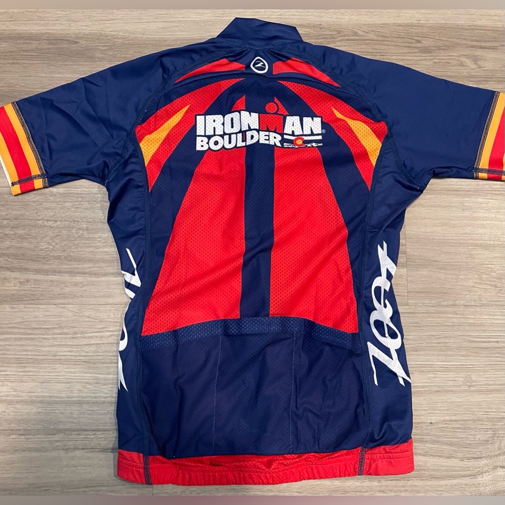 Zoot short sleeve biking shirt size small